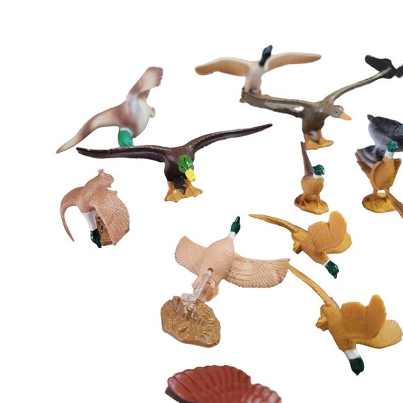Lot of birds ducks figurines perfect for cake toppers, train sets, and diorama - Picture 10 of 14